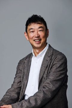 株式会社コスム　代表取締役　加納 諭